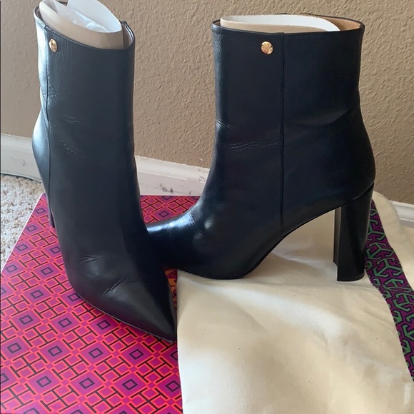 Only 2 Times worn!.! - Picture 2 of 5